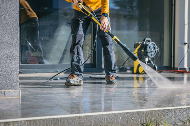 Best Sidewalk and Walkway Cleaning  in Bolivar, MO
